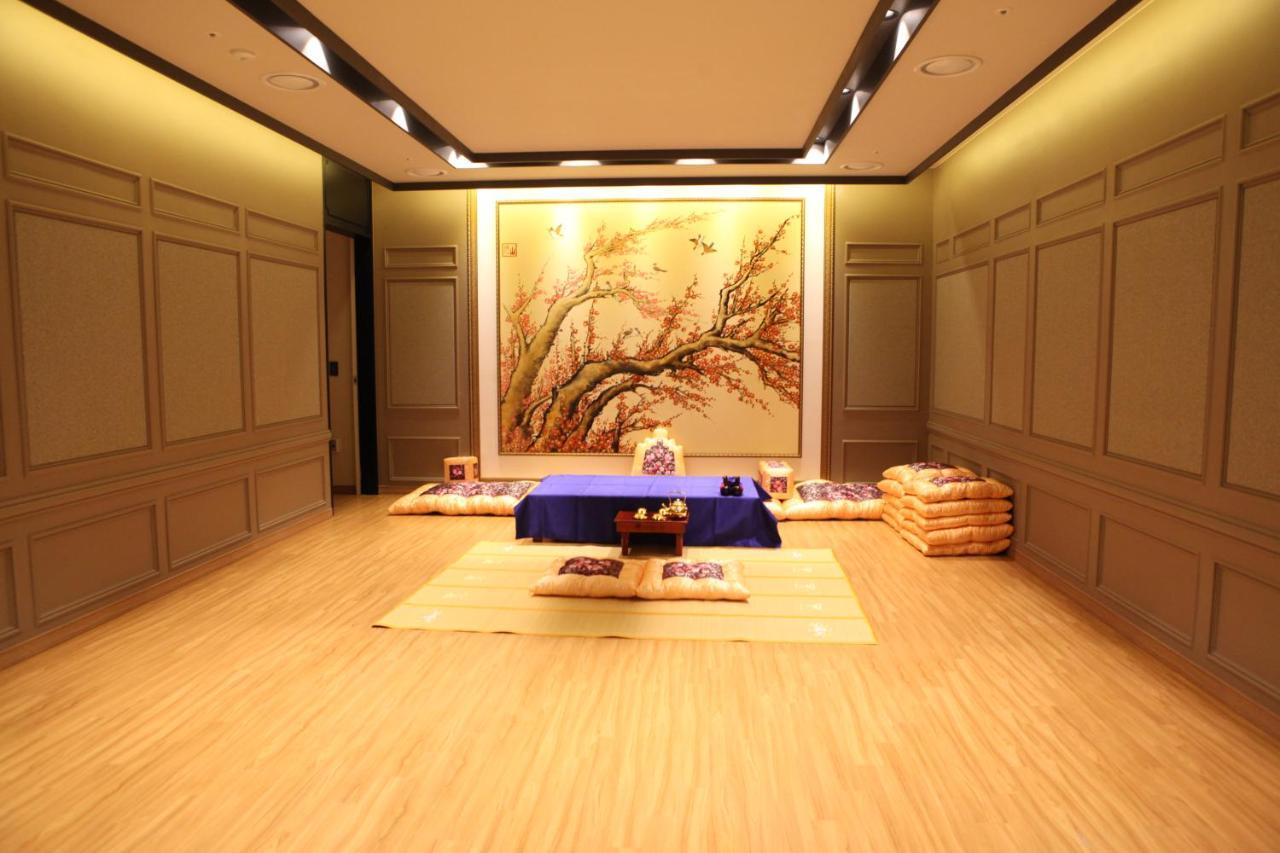 โรงแรมทงบัง จินจู ภายนอก รูปภาพ