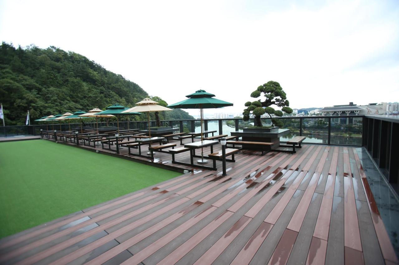 โรงแรมทงบัง จินจู ภายนอก รูปภาพ